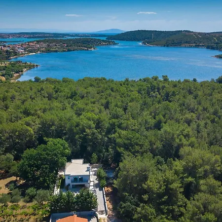 Stribor Holiday home Pula